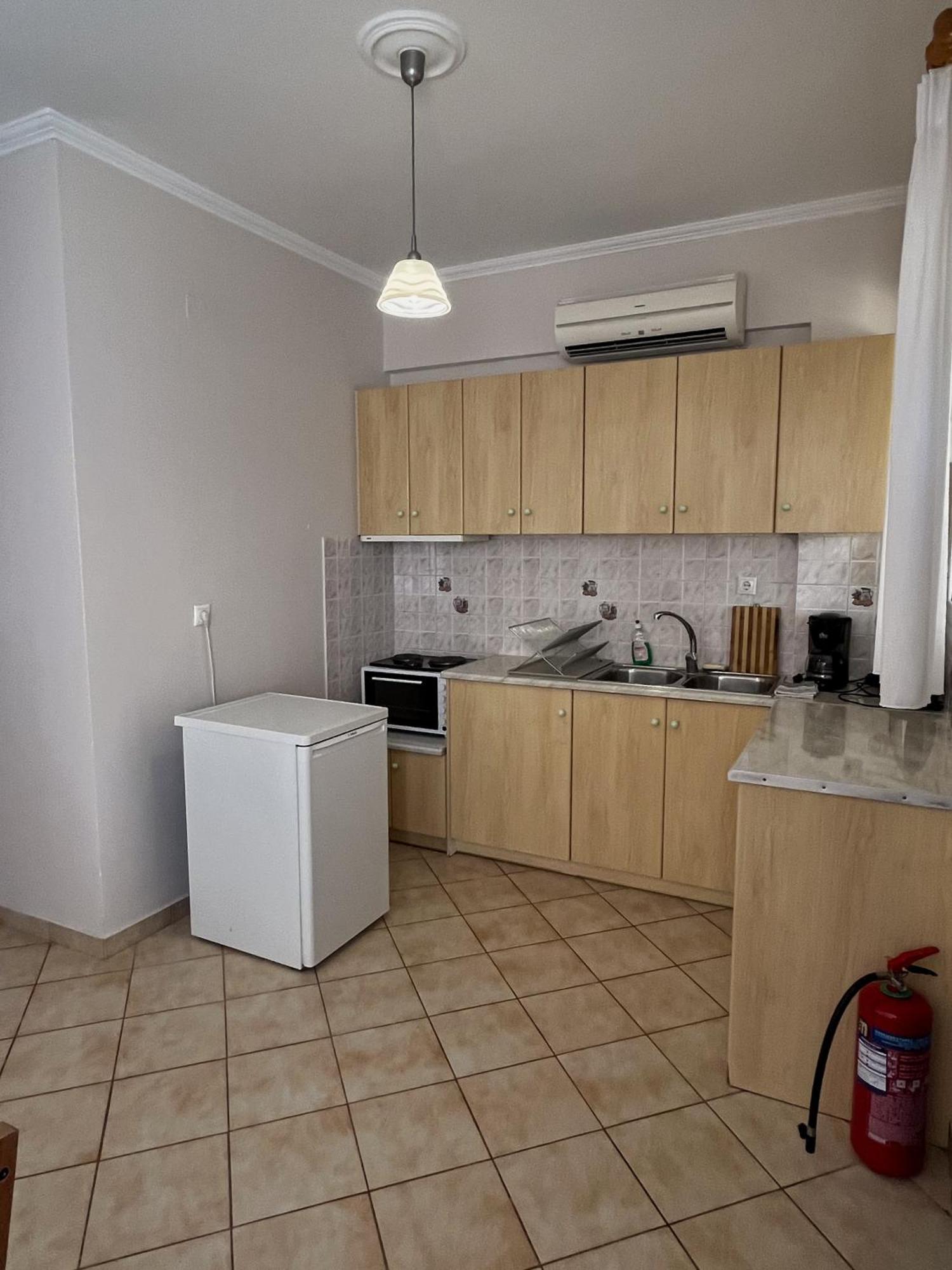 Esperia Studios Cukaládesz Kültér fotó
